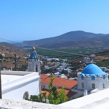 Holiday home 70m2 Neoclassic Villa, Excellent Location Great View Last House Of Village Kalloni (Tinos)