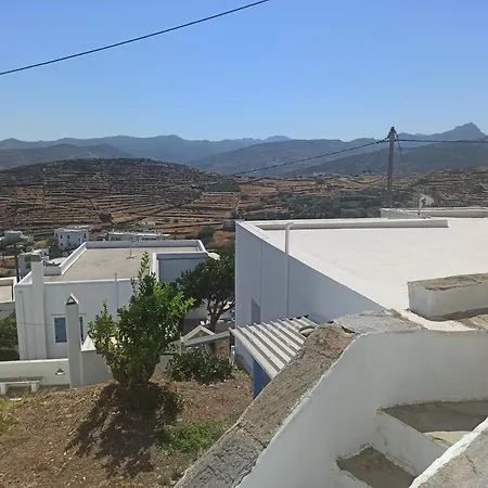 Holiday home 70m2 Neoclassic Villa, Excellent Location Great View Last House Of Village Kalloni (Tinos)